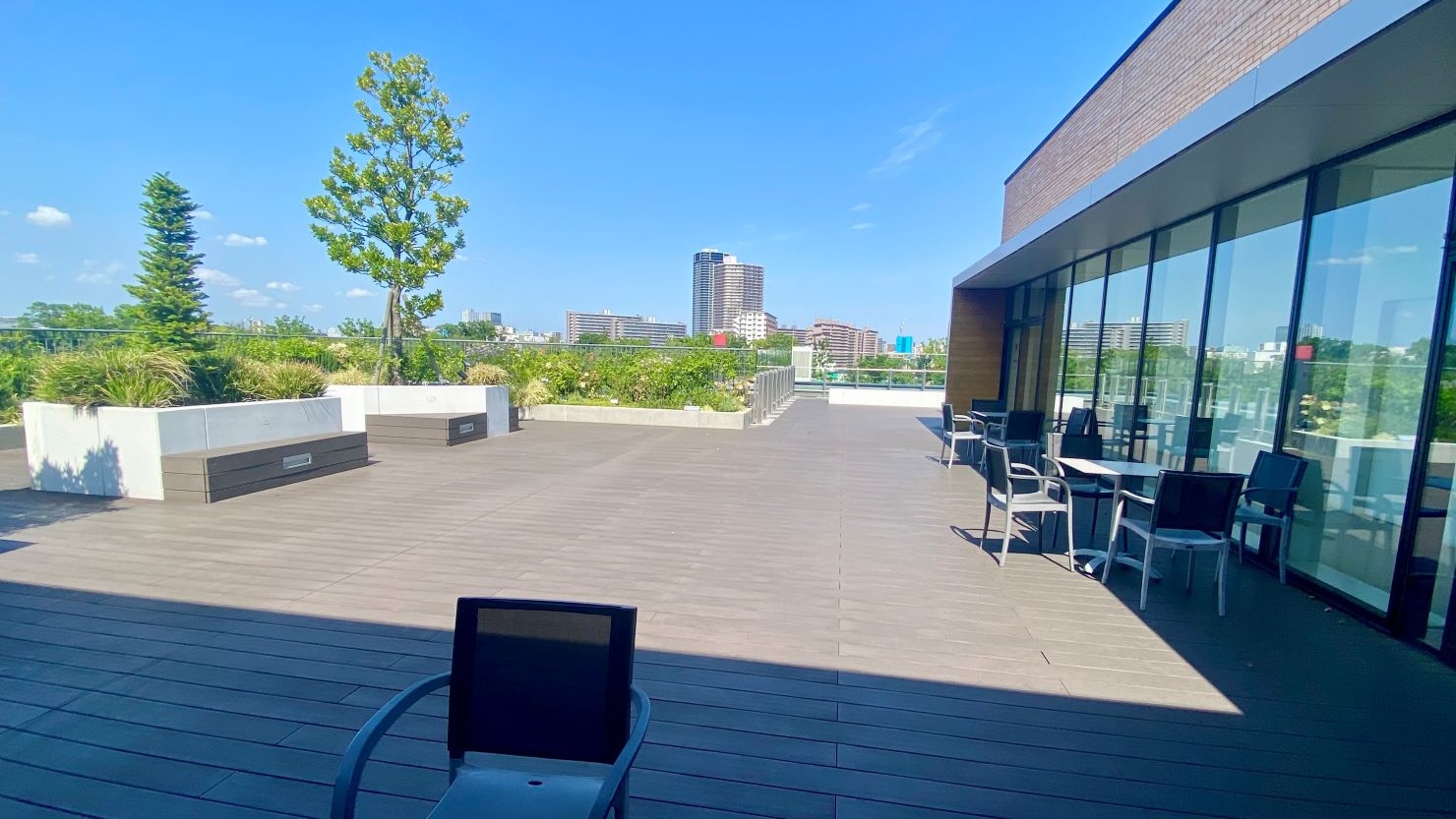 ゆいの森ガーデンてらす(5階)