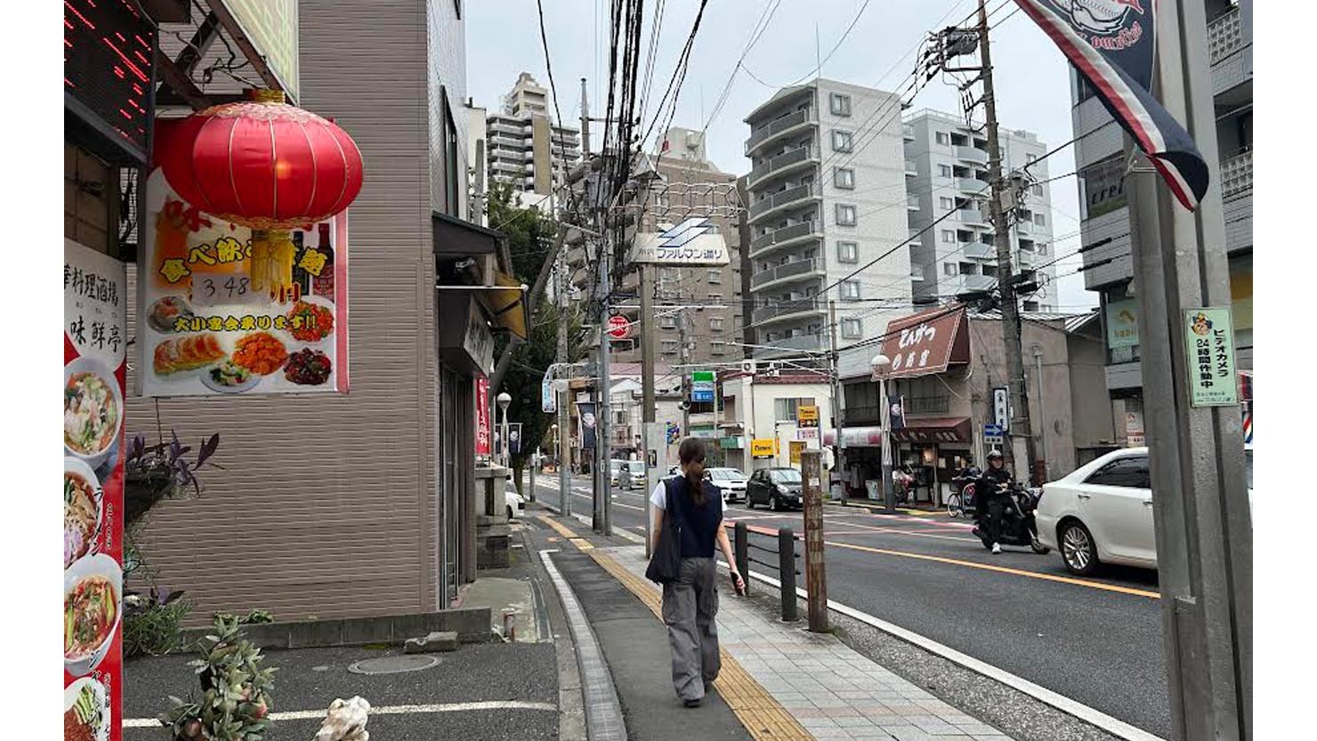 人の流れが一旦静かになるファルマン通り