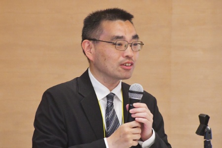 大東敬明氏