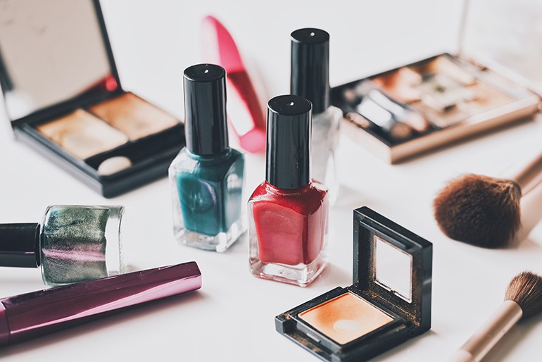 なぜ、あなたの撮る「ラメ」は輝かないのか