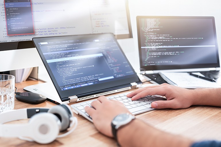 【1月】ネットショップで売れるものリスト｜売上を作る3つの戦略と商品写真のコツの物撮り