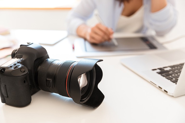 関西で信頼できる商品撮影カメラマン、どう探す？料金相場と、相場の半額以下で依頼する方法。の物撮り