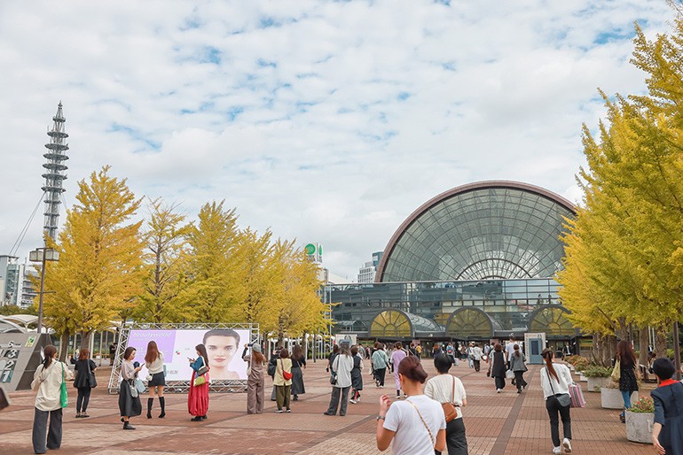 【プロが解説】ビューティーワールドジャパン2025大阪で注目の大人気アイテムはこれだ！「売れる美容写真」の絶対法則