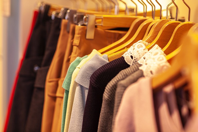 なぜ秋冬の商品写真は「夏と同じ」では売れないのか?