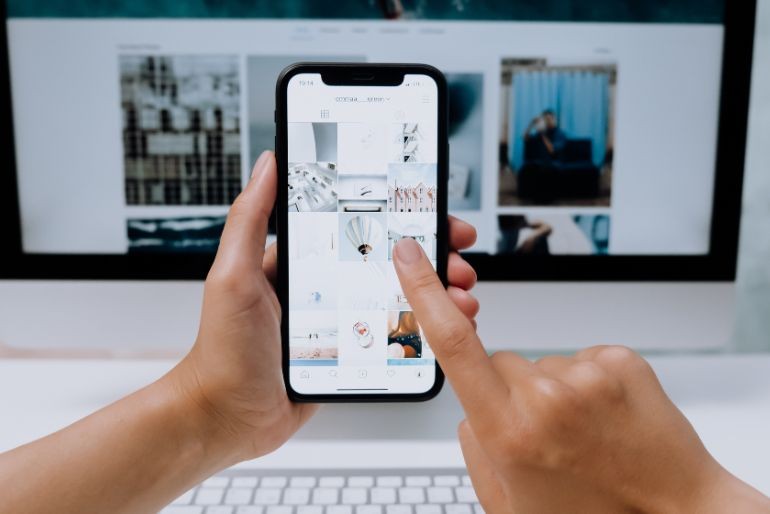 「憧れ」を可視化する：トップページとSNSの勝ちパターン