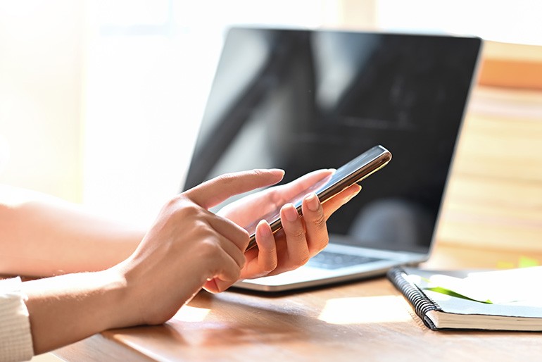 なぜアプリ加工では「高く取引される写真」にならないのか?