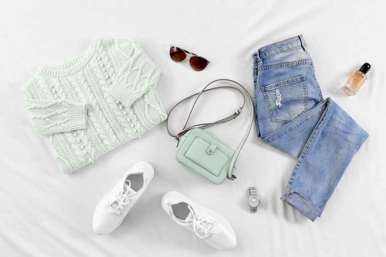 春物ECの色ズレ撲滅！パステル色がグレーになる原因とプロの解決策の物撮り