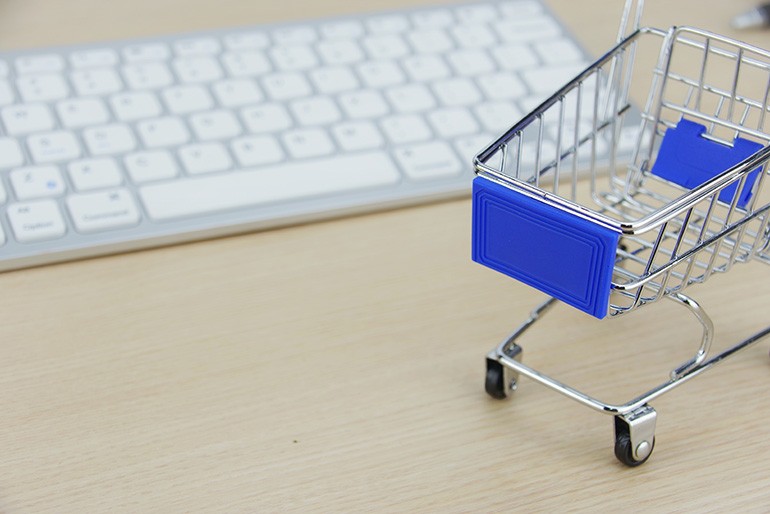 目的に合わせた撮影サービスの使い分け(物撮り.jp / フォトル)