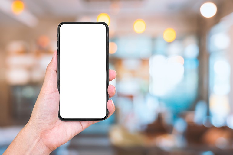 スマホ物撮りの影を消す！プロ直伝の白背景くすみ解消テクニックの物撮り