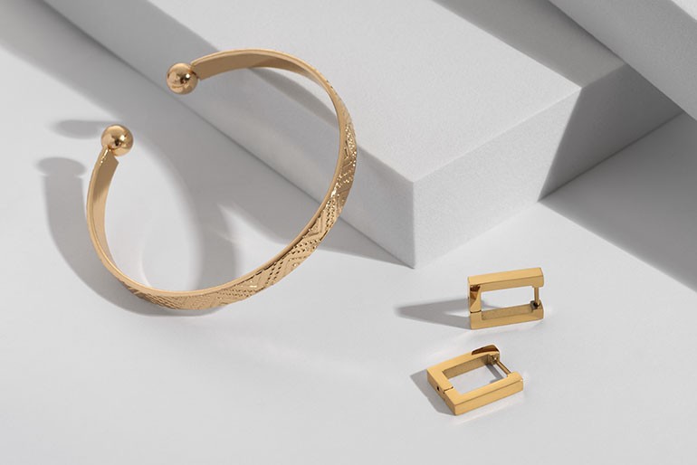 失敗するサムネの共通点:光を回しすぎている