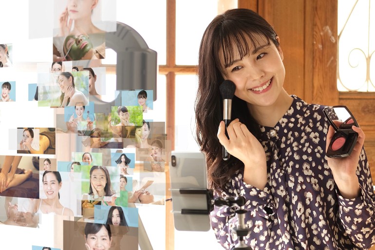 思わず手に取りたくなるコスメ動画の撮り方とは？の物撮り
