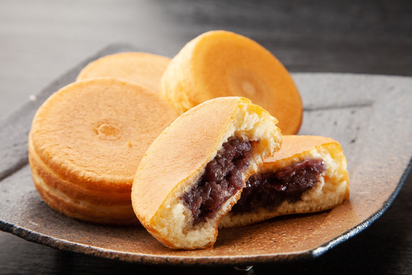 なぜ焼き菓子・和菓子は「そのまま撮る」だけでは味が伝わらないのか