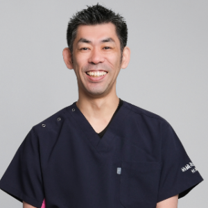 村尾　隆