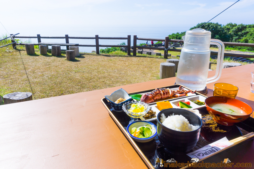 奥能登一周のドライブ。ここは絶景食堂「つばき茶屋」