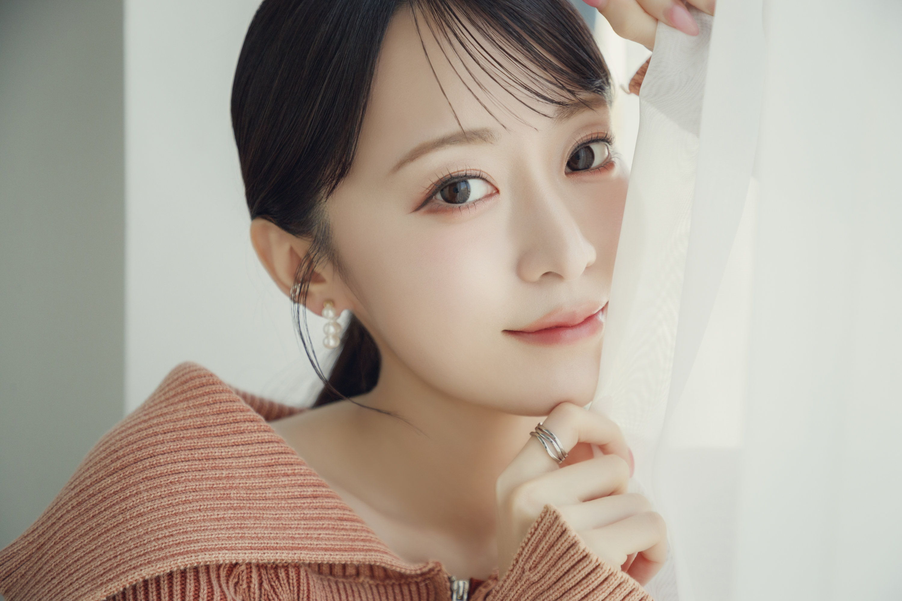 声優石飛恵里花アイメイク