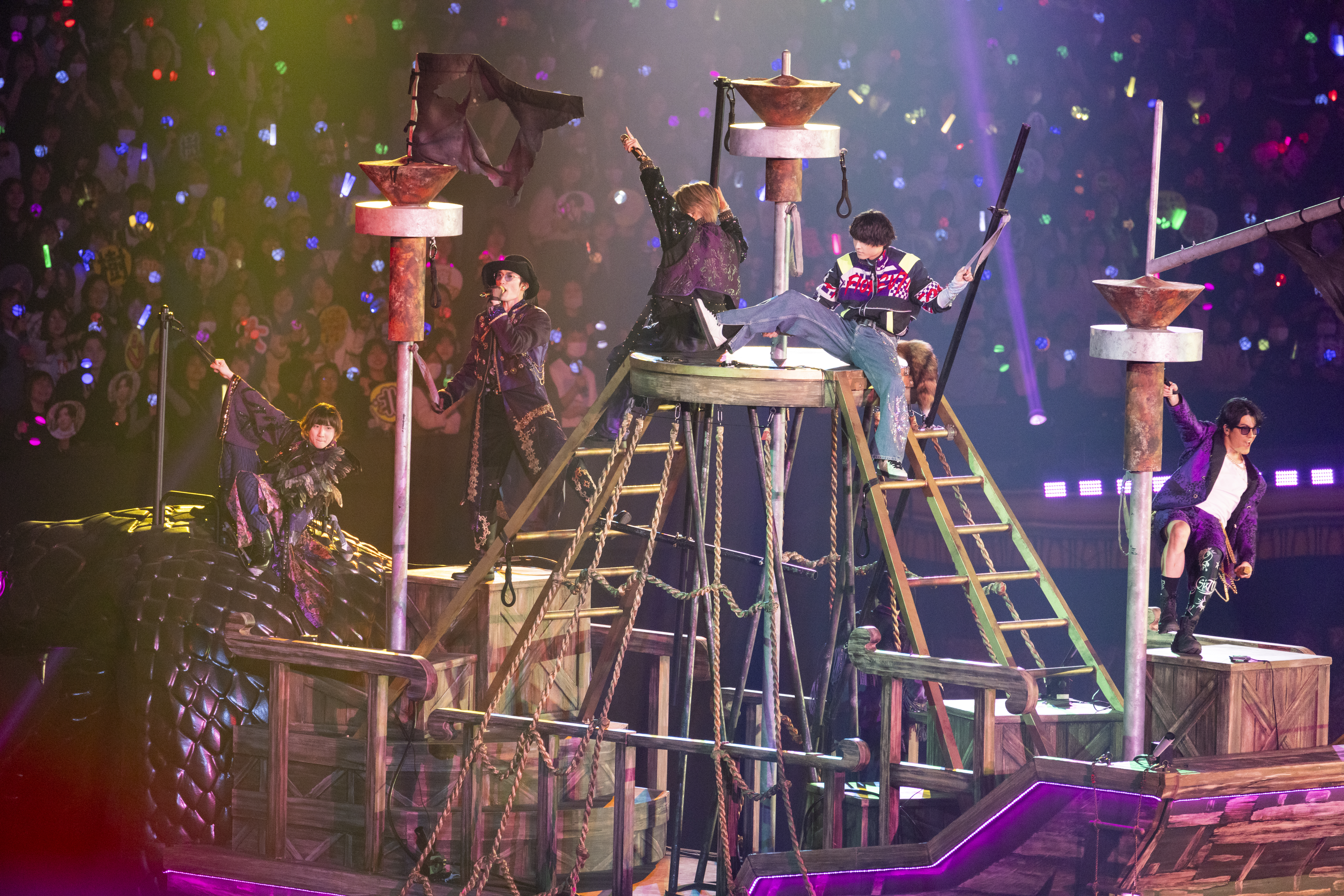 SixTONES初の5大ドームツアー『YOUNG OLD』PhotoGallery_1_1