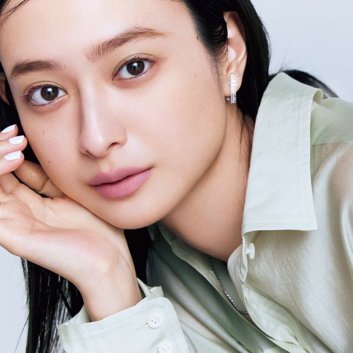 セルヴォーク　グリーン　フェイスカラー　メイク