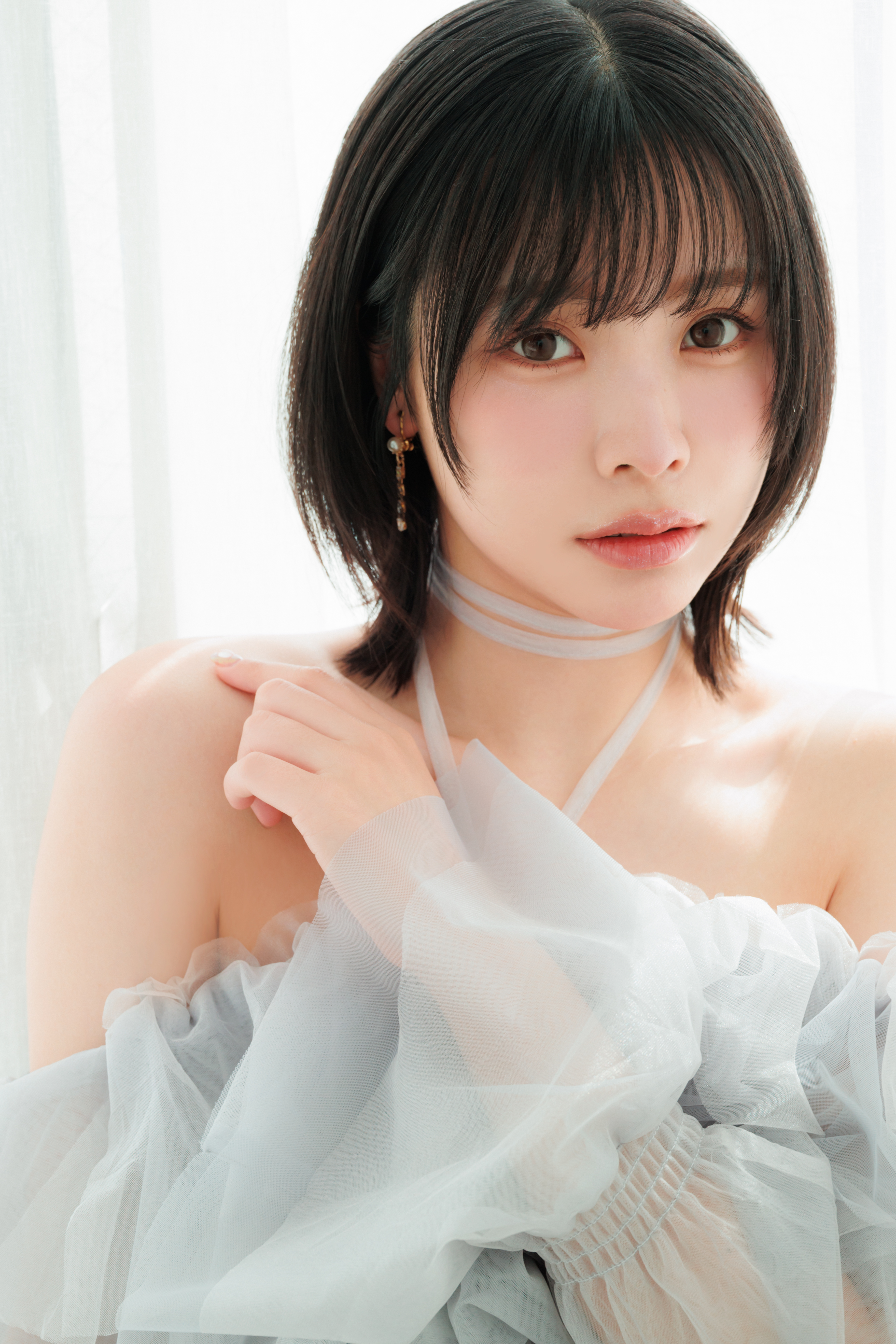 声優Liyuu写真集「ヒトミ」オフショット①