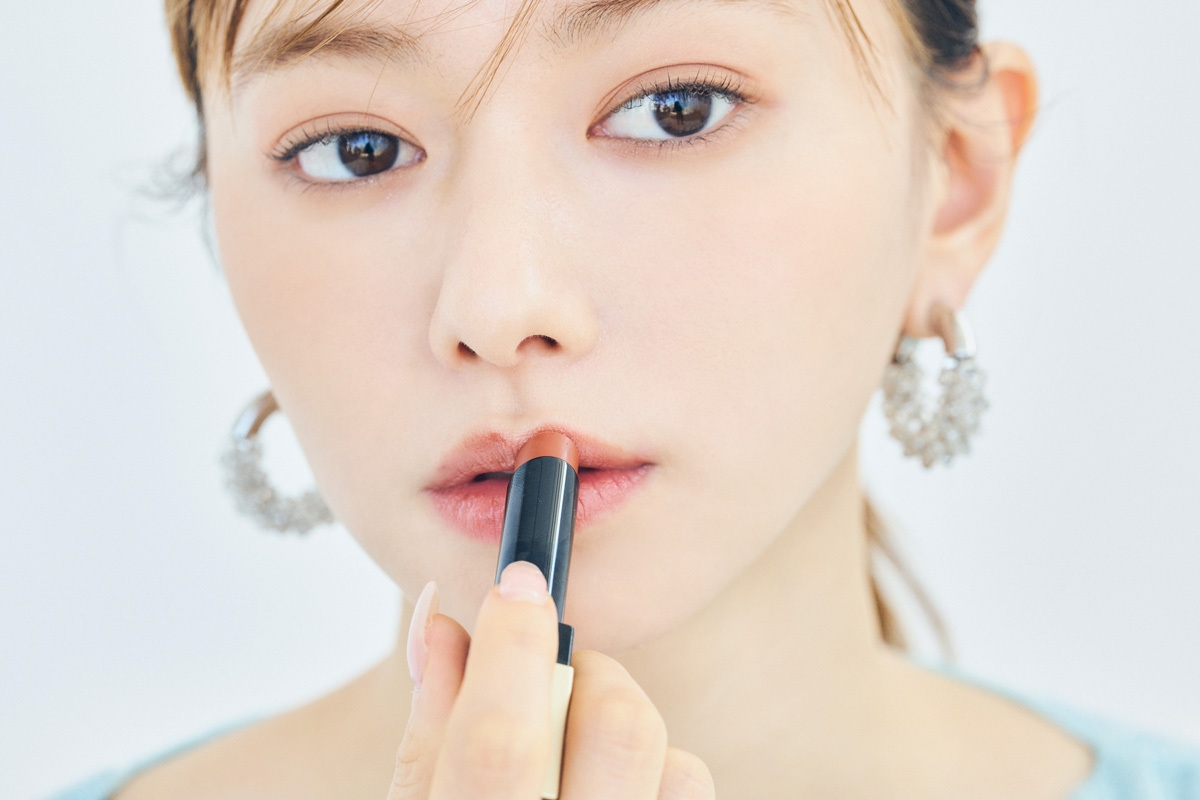 リップが主役の白湯メイクにおすすめリップ HOWTO 山本舞香