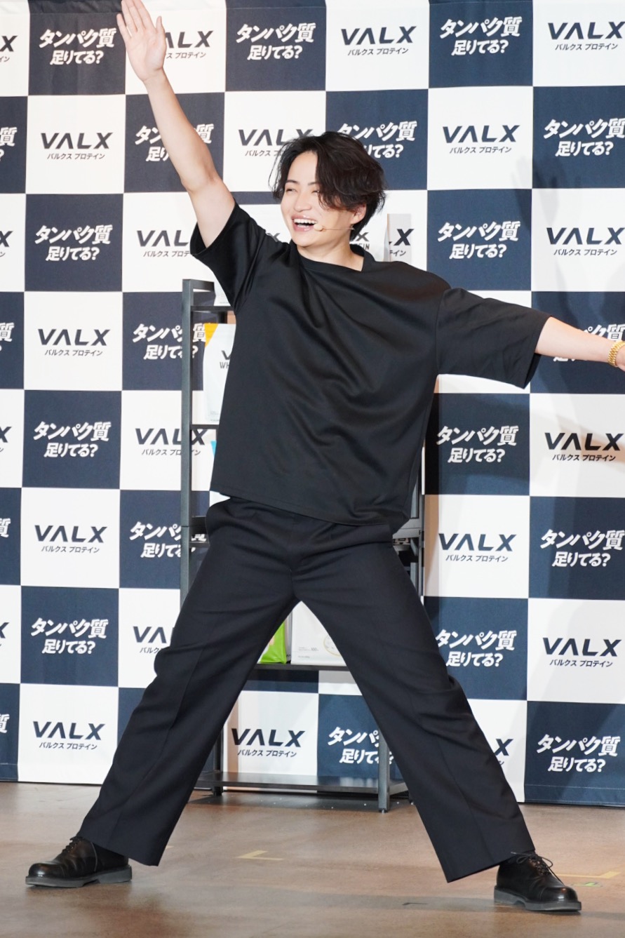 菊池風磨 筋トレ VALX バルクス 脇腹