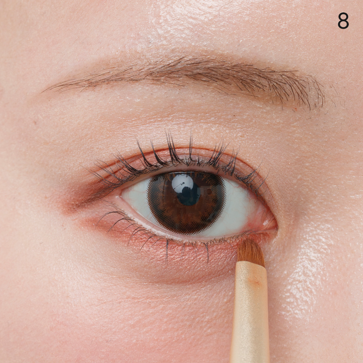 声優石飛恵里花アイメイクプロセス８