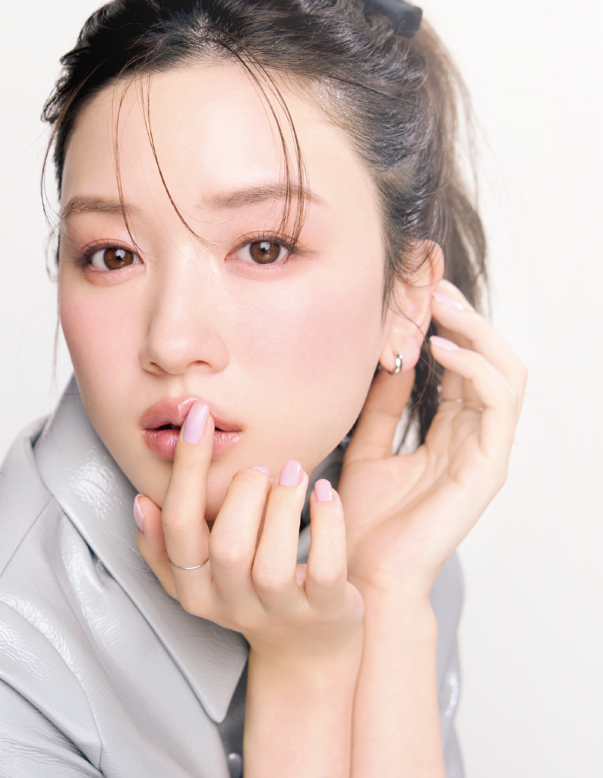 永野芽郁さん「目からうろこのびっくりテクニック（笑）」と語ったメイク術とは？ 