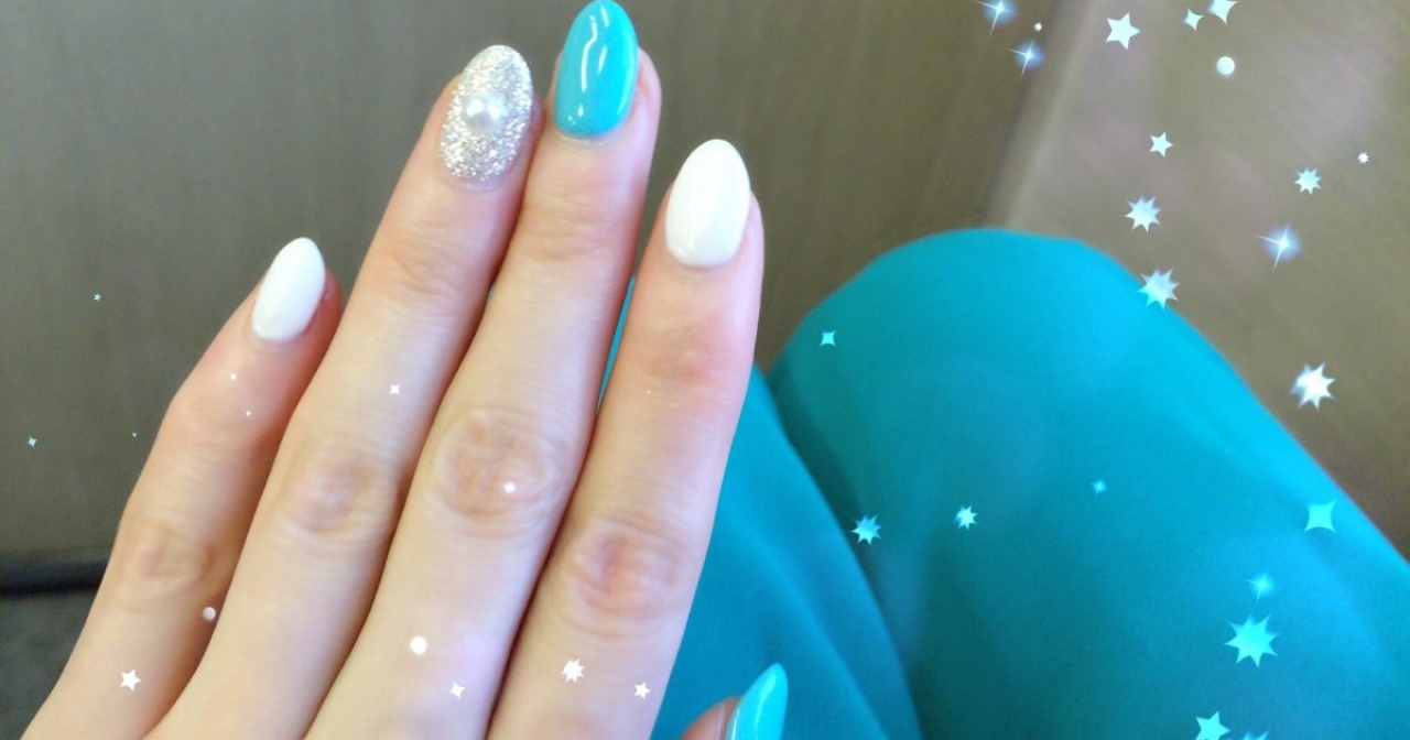 夏ネイルはシンプルに マキアオンライン Maquia Online