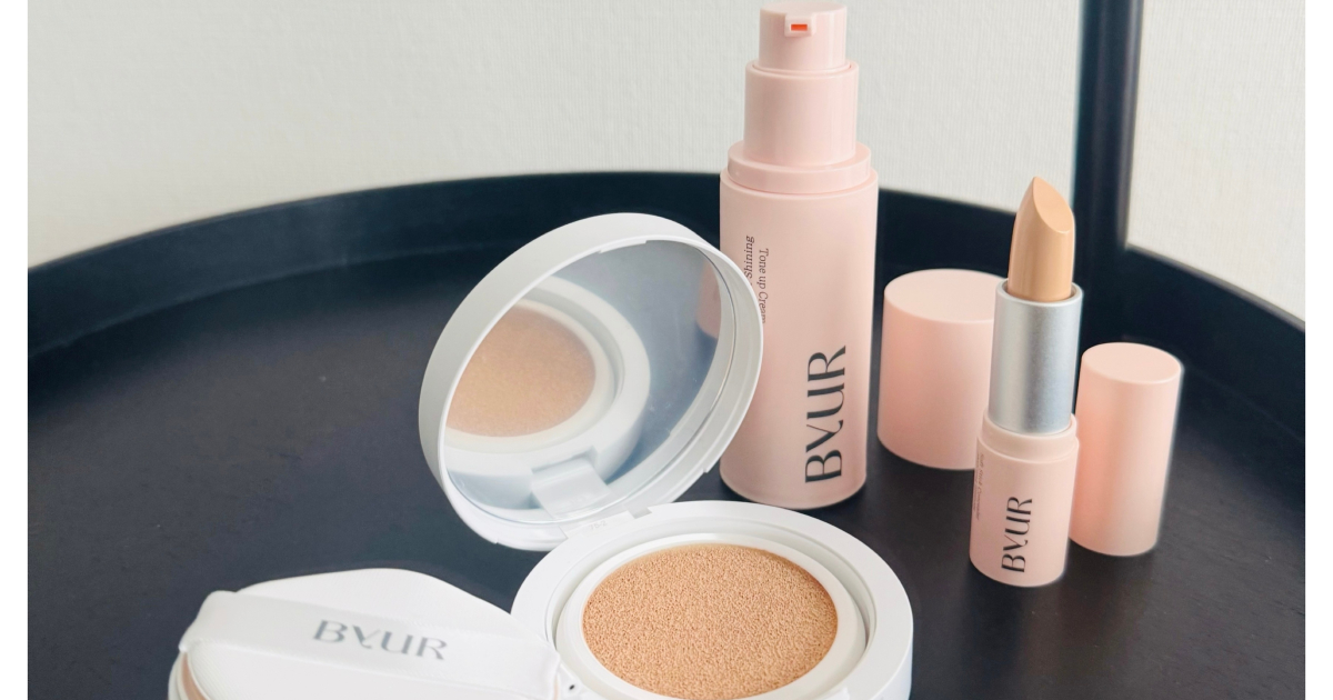 ByUR(バイユア)】のベースメイクアイテムで作るツヤ美肌！セラム