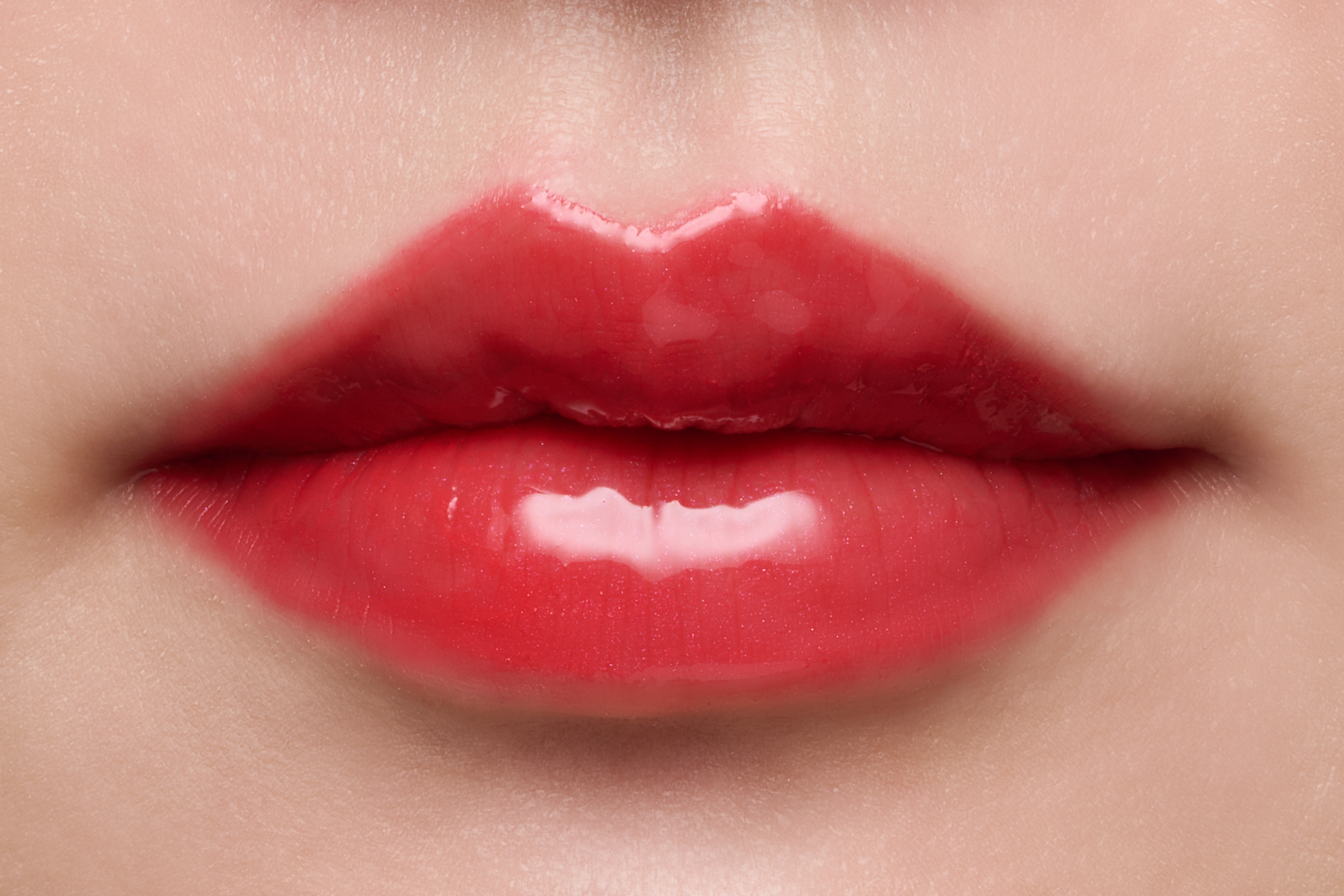 ブルベ冬　シャネル　リップ ル ルージュ デュオ ウルトラ トゥニュ　54 ストロベリー レッド　ローズピンク スウォッチ