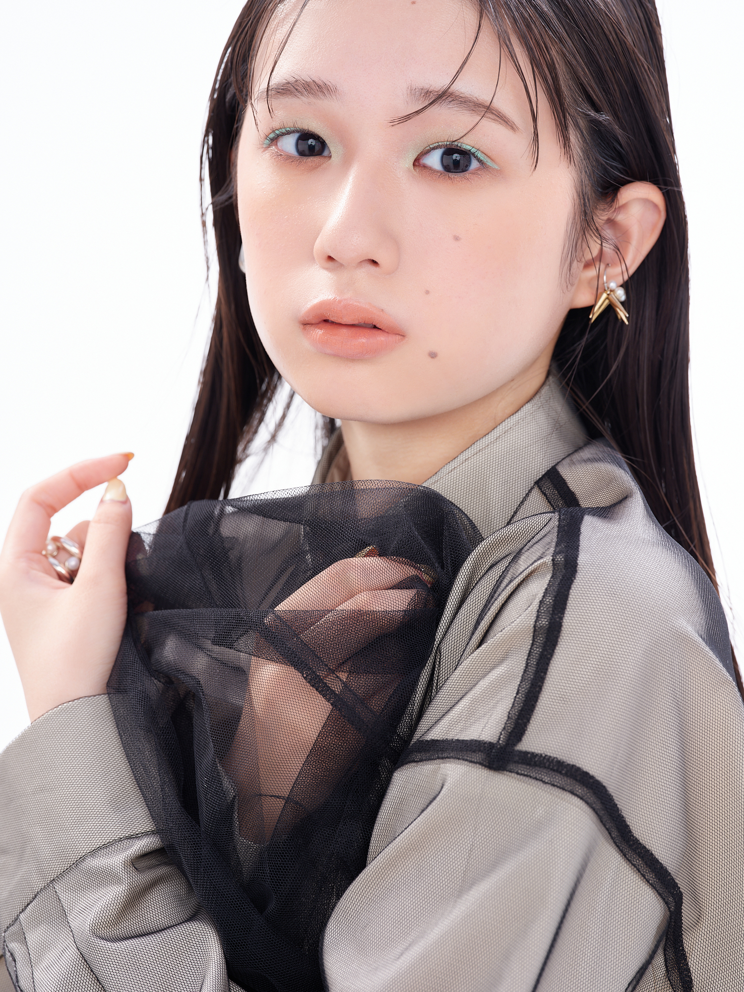 私立恵比寿中学　小久保柚乃　カラーメイク　グリーン　緑メイク