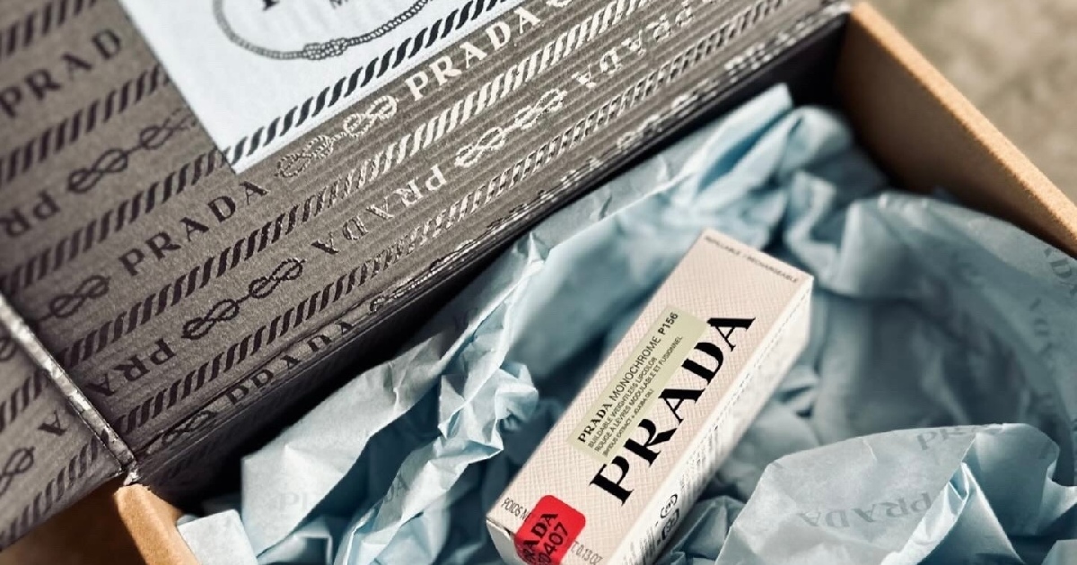 PRADA BEAUTY（プラダビューティ）リップ】モノクローム