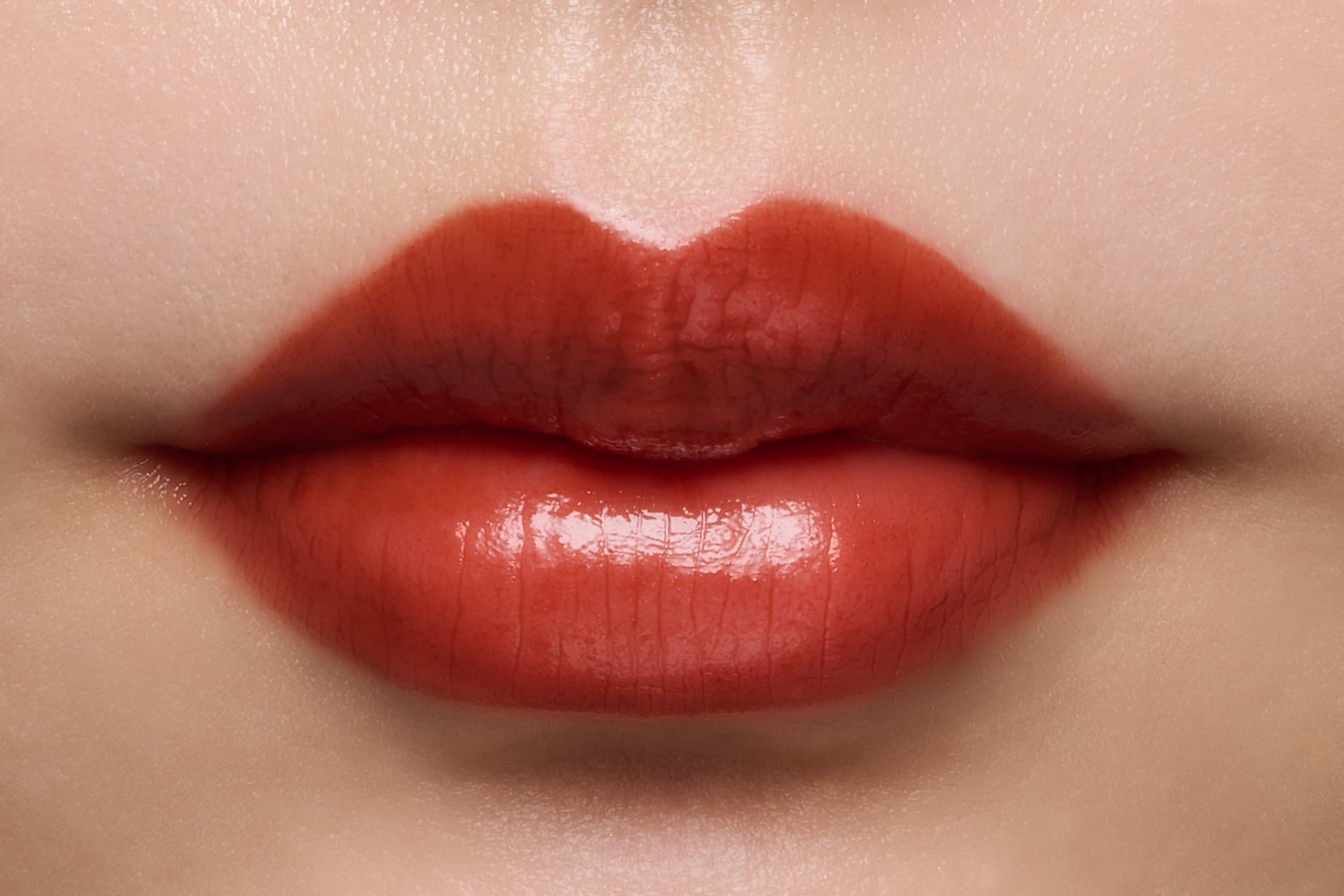 イエベ秋　シャネル　リップ ル ルージュ デュオ ウルトラ トゥニュ　196　レッド ブラウン　赤み スウォッチ