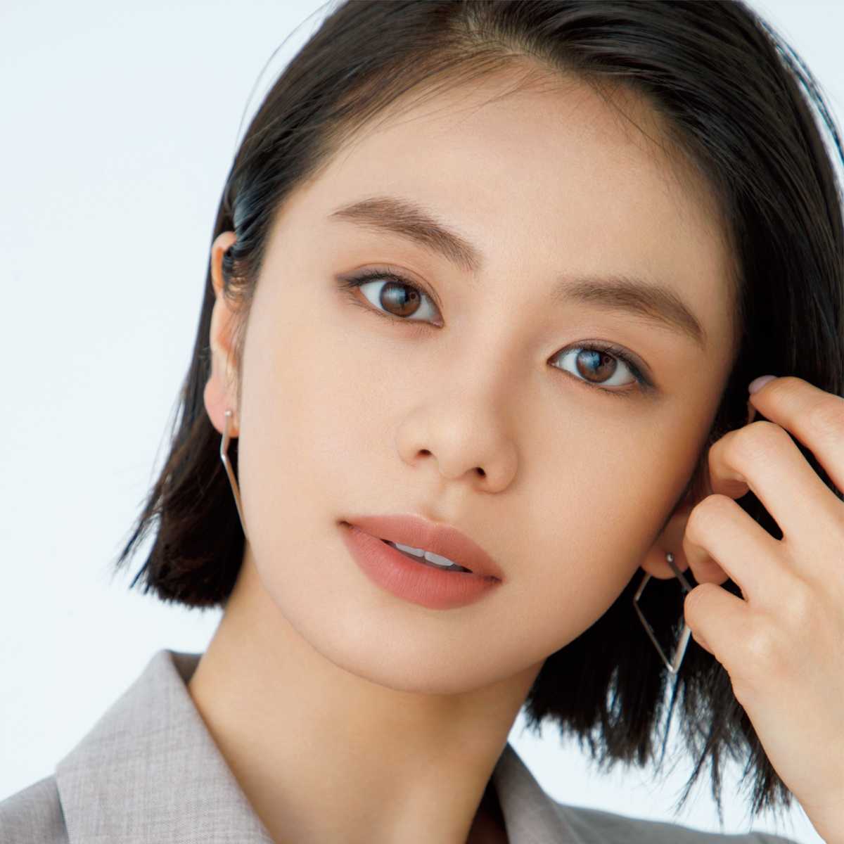 骨格ストレート　2023年　春　新作　ファンデーション　ベースメイク