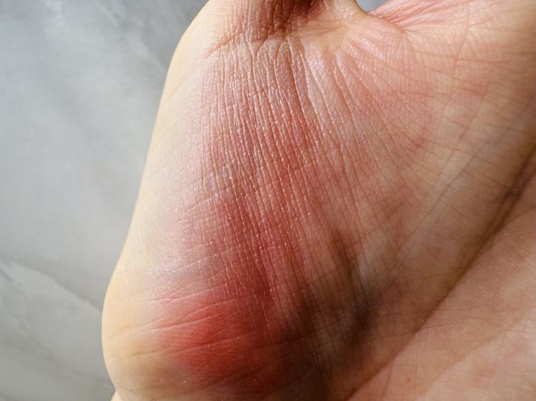 02 コーラルピンク スウォッチ