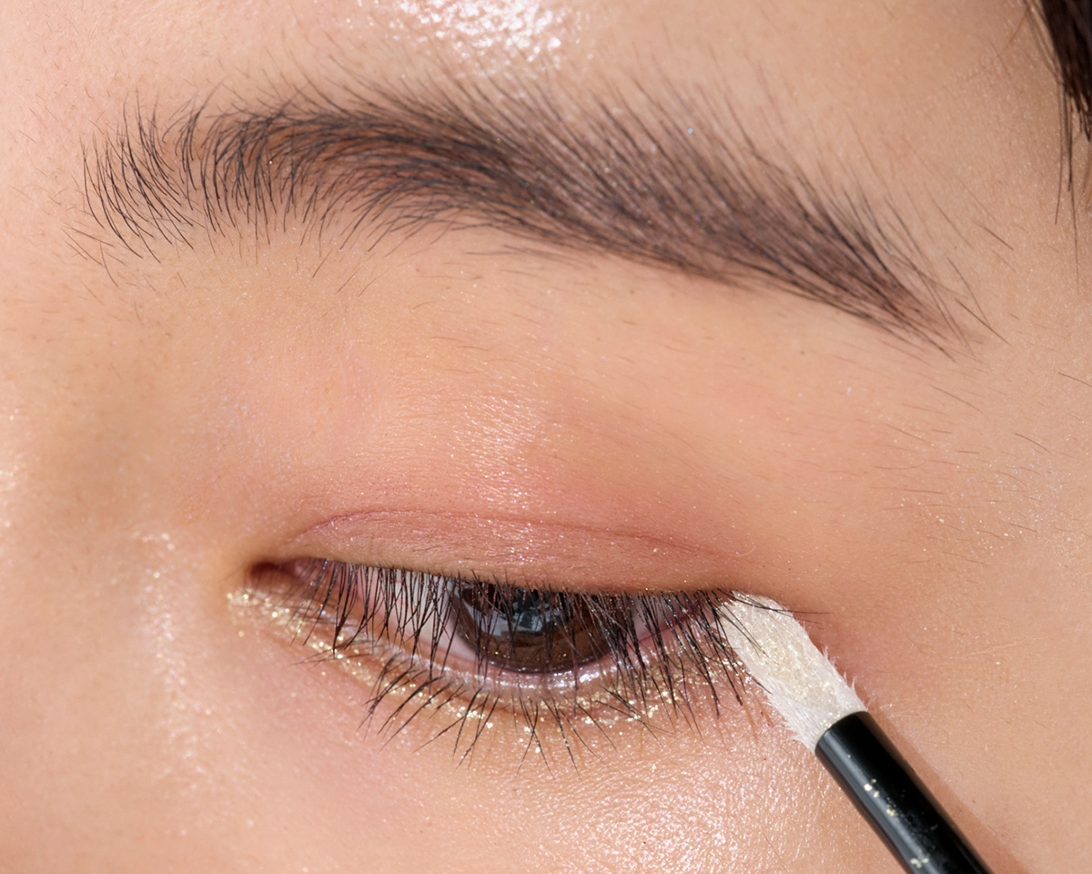 【奥二重メイク】トレンドアイシャドウを使ったメイクのやり方 GALLERY_1_1