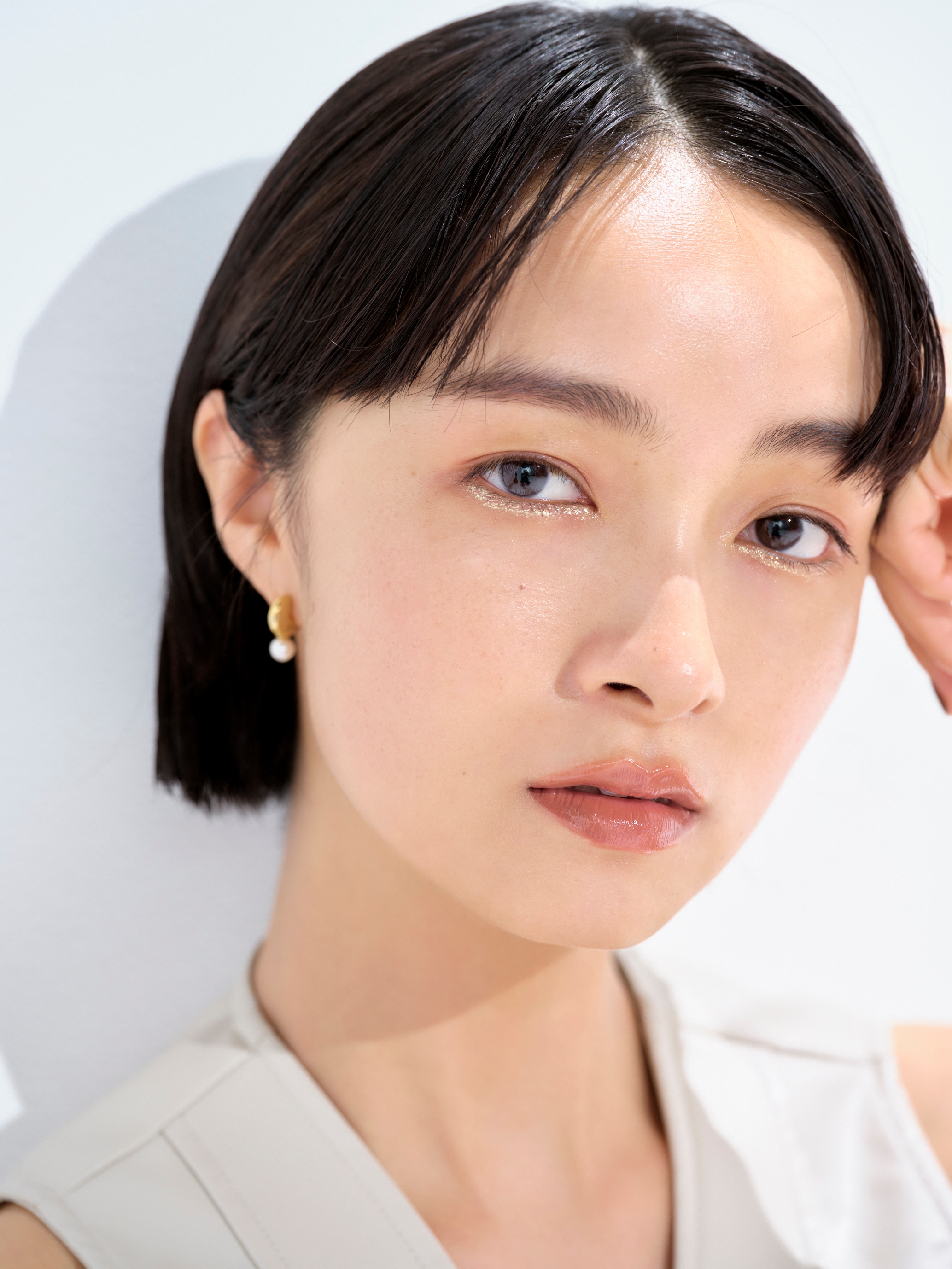 【奥二重メイク】トレンドアイシャドウを使ったメイクのやり方 GALLERY_1_1