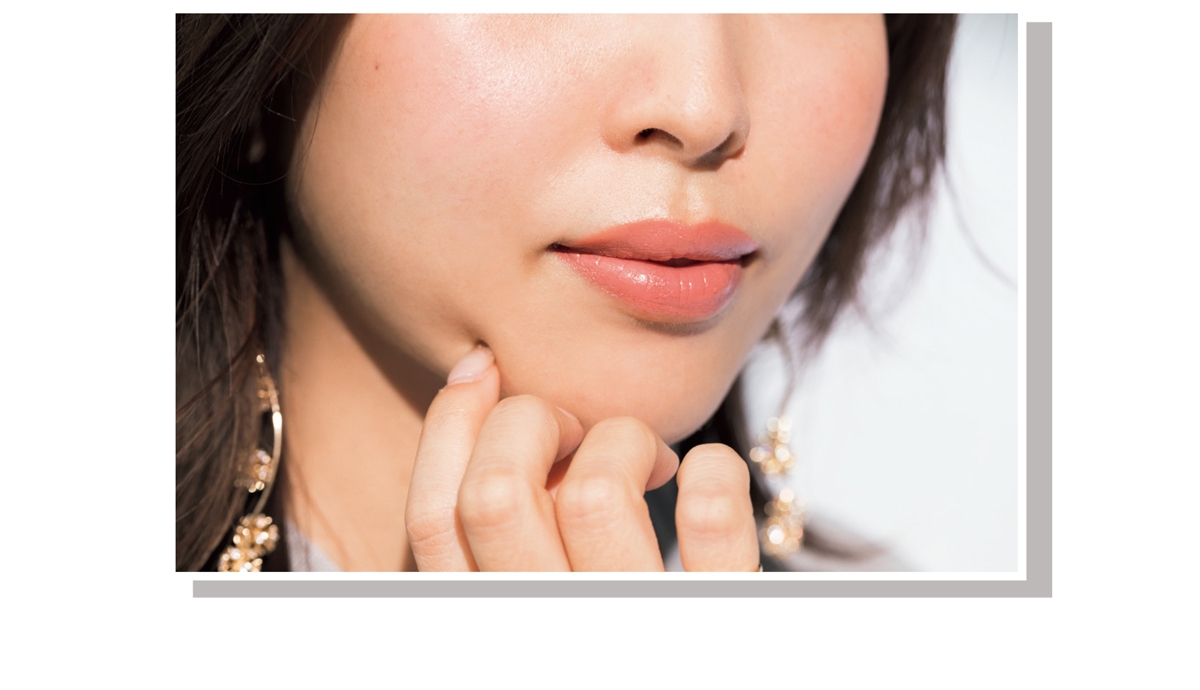 ベージュがかった柔らかなミルキーカラーでまとめて