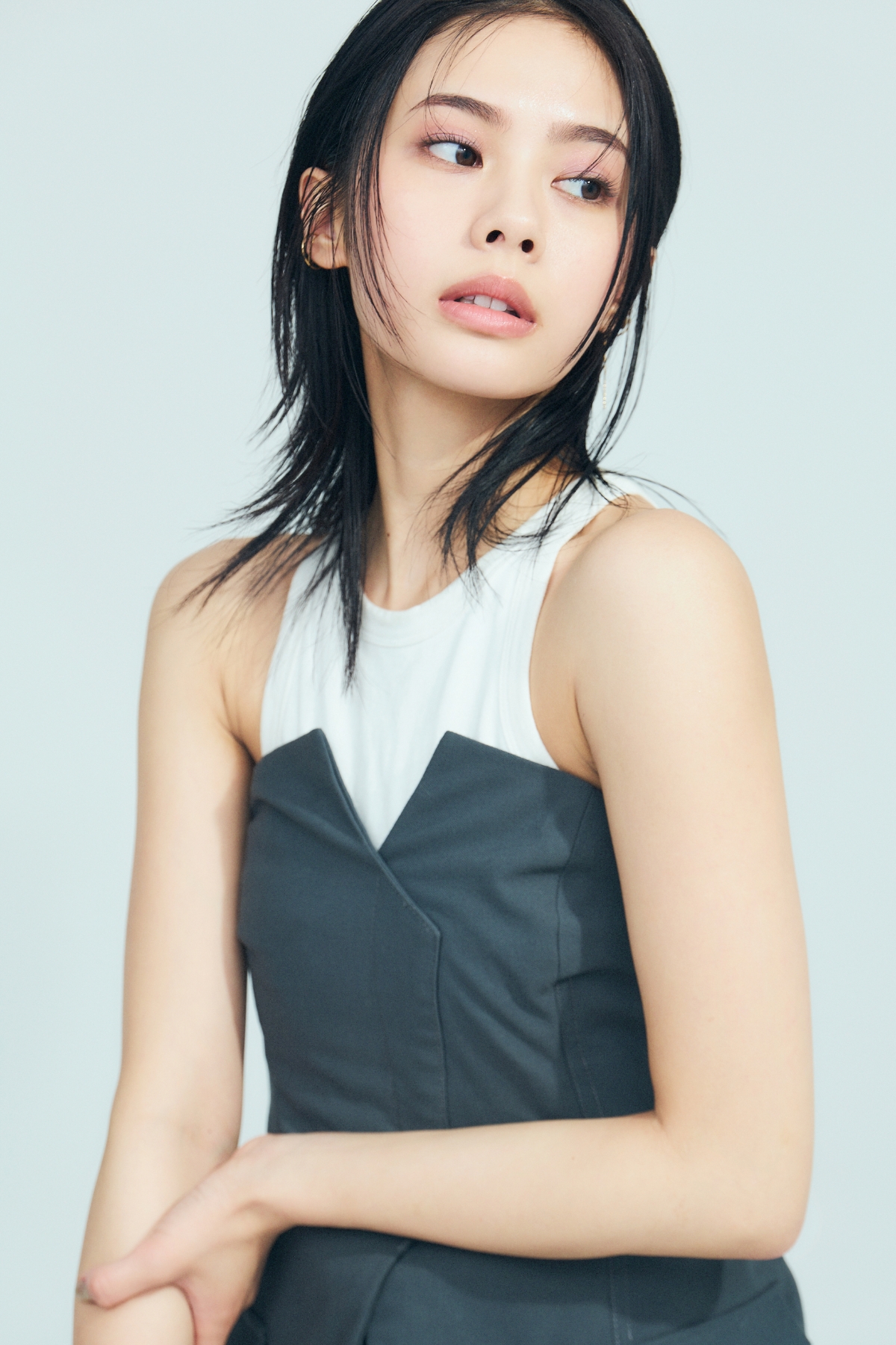 安斉星来さん　『人気ヘア＆メイクアップアーティストのイワタユイナさんが提案！ 決定版2025夏の旬顔レシピ』vol.2