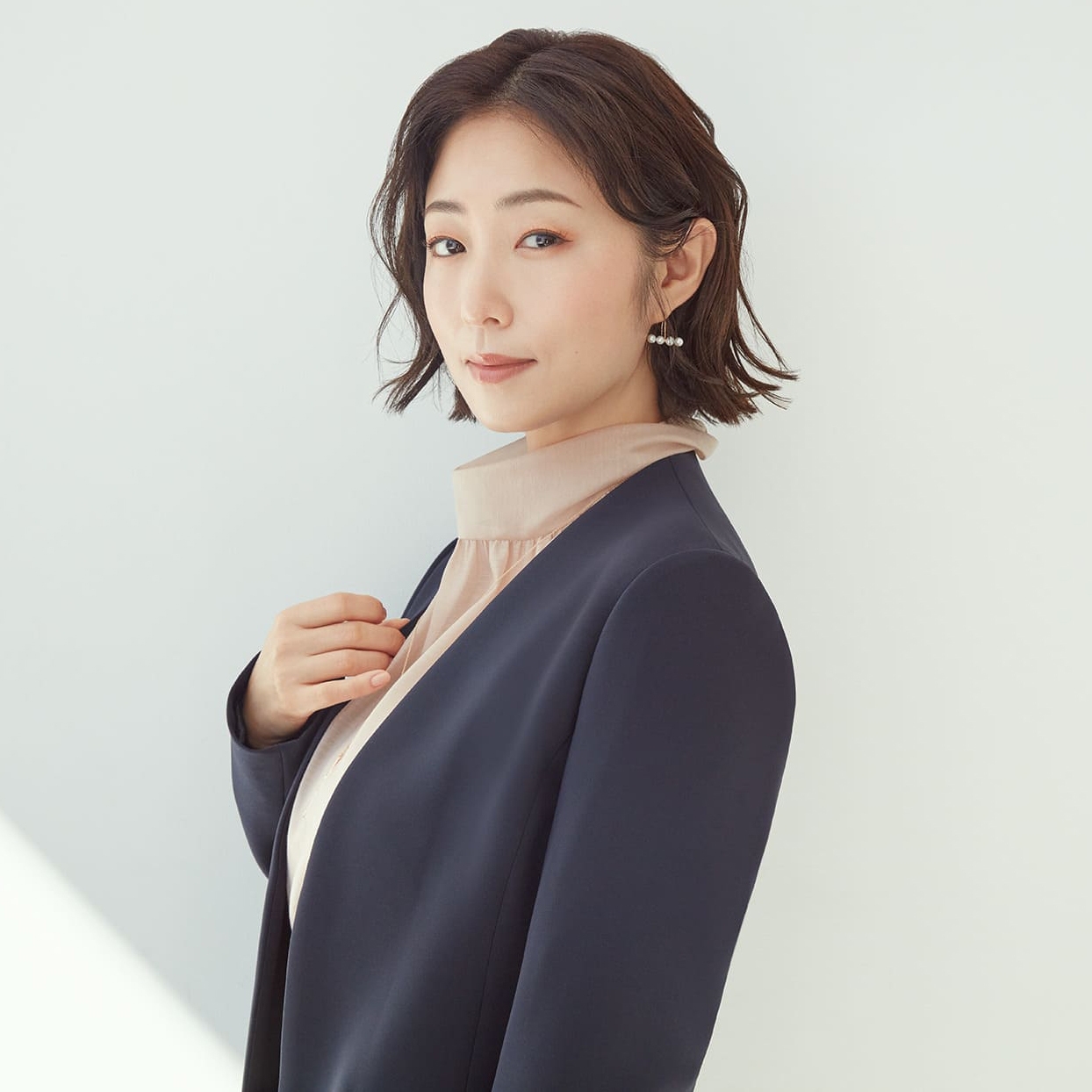 MEGUMIさん 卒業式 入学式 スーツ セットアップ ヘアスタイル