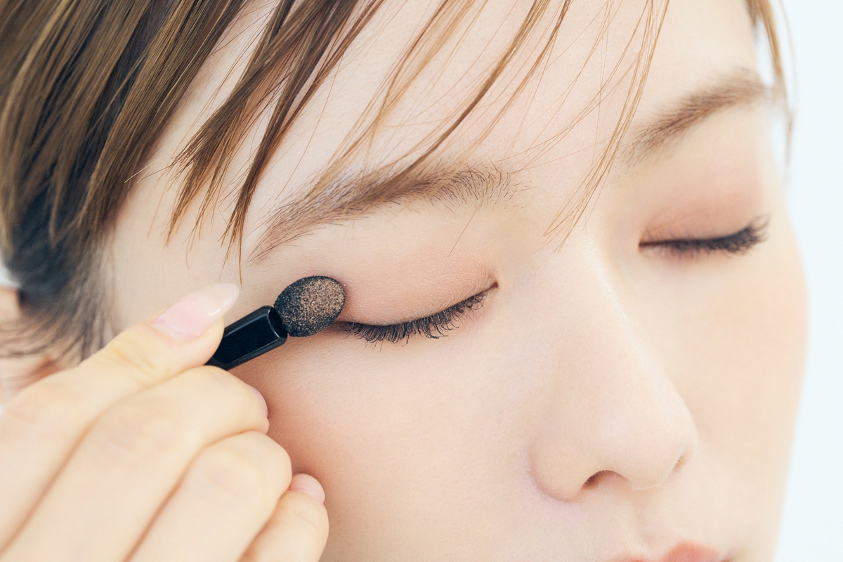 リップが主役の白湯メイクにおすすめアイメイク HOWTO 山本舞香