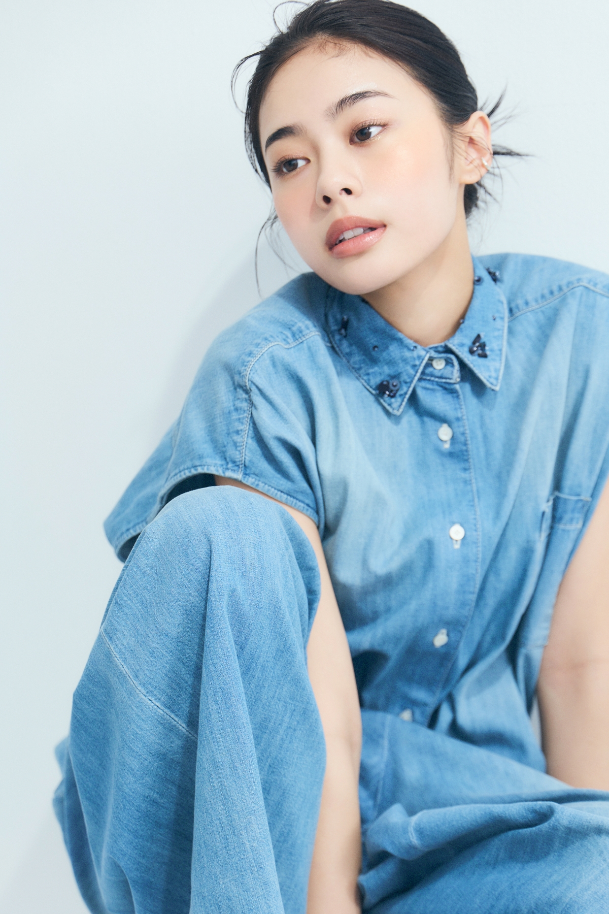 安斉星来さん　『人気ヘア＆メイクアップアーティストのイワタユイナさんが提案！ 決定版2025夏の旬顔レシピ』vol.1