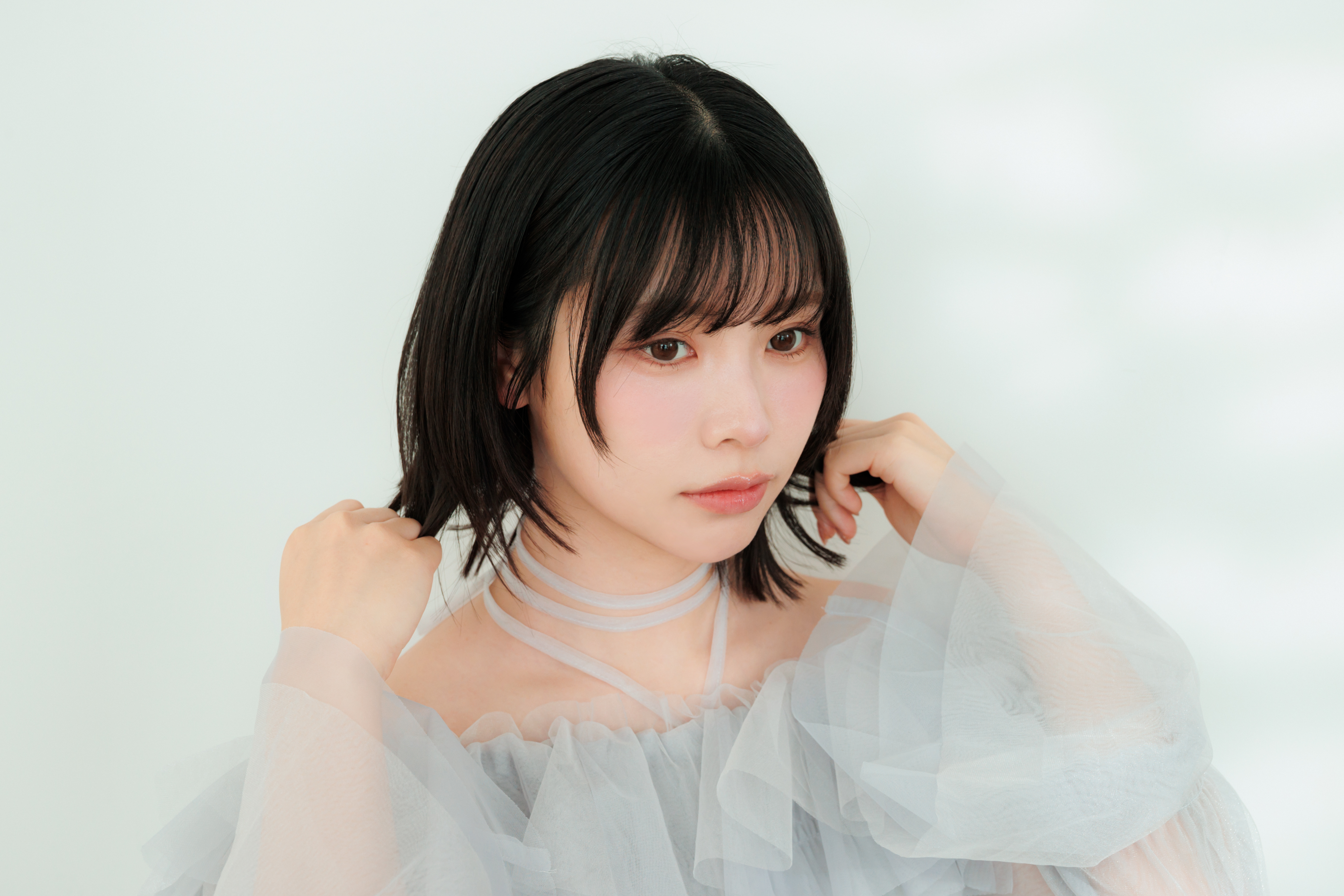 声優Liyuuスタイリング剤を毛先に