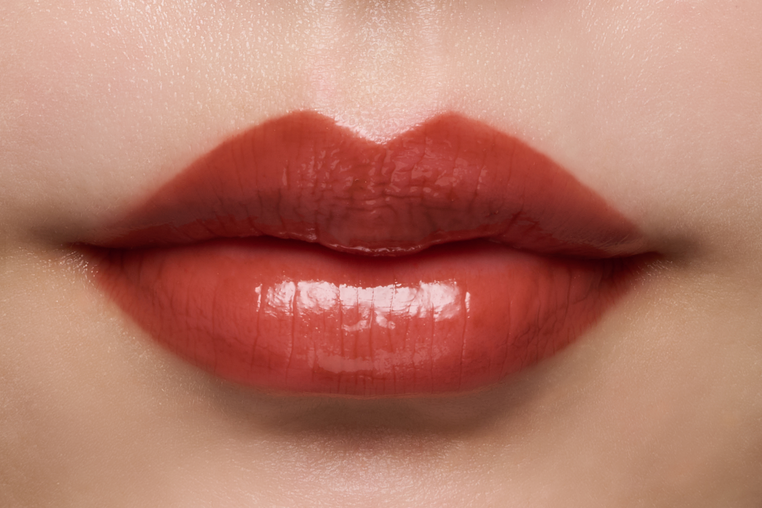 イエベ秋　シャネル　リップ ル ルージュ デュオ ウルトラ トゥニュ　182　ライト ブラウン スウォッチ