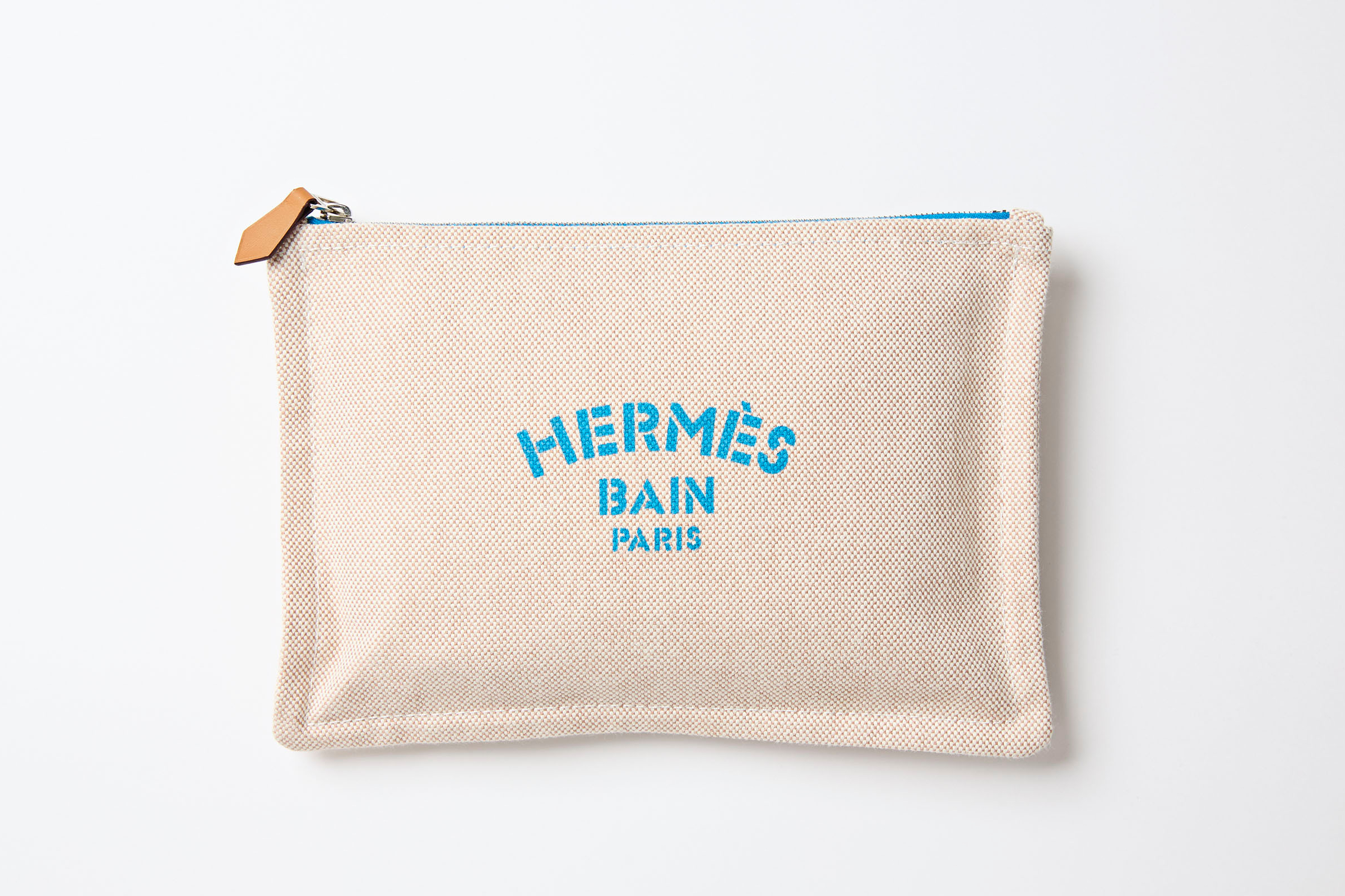 マキア　佐藤ありさ　ポーチの中身　エルメス　トラベルポーチ