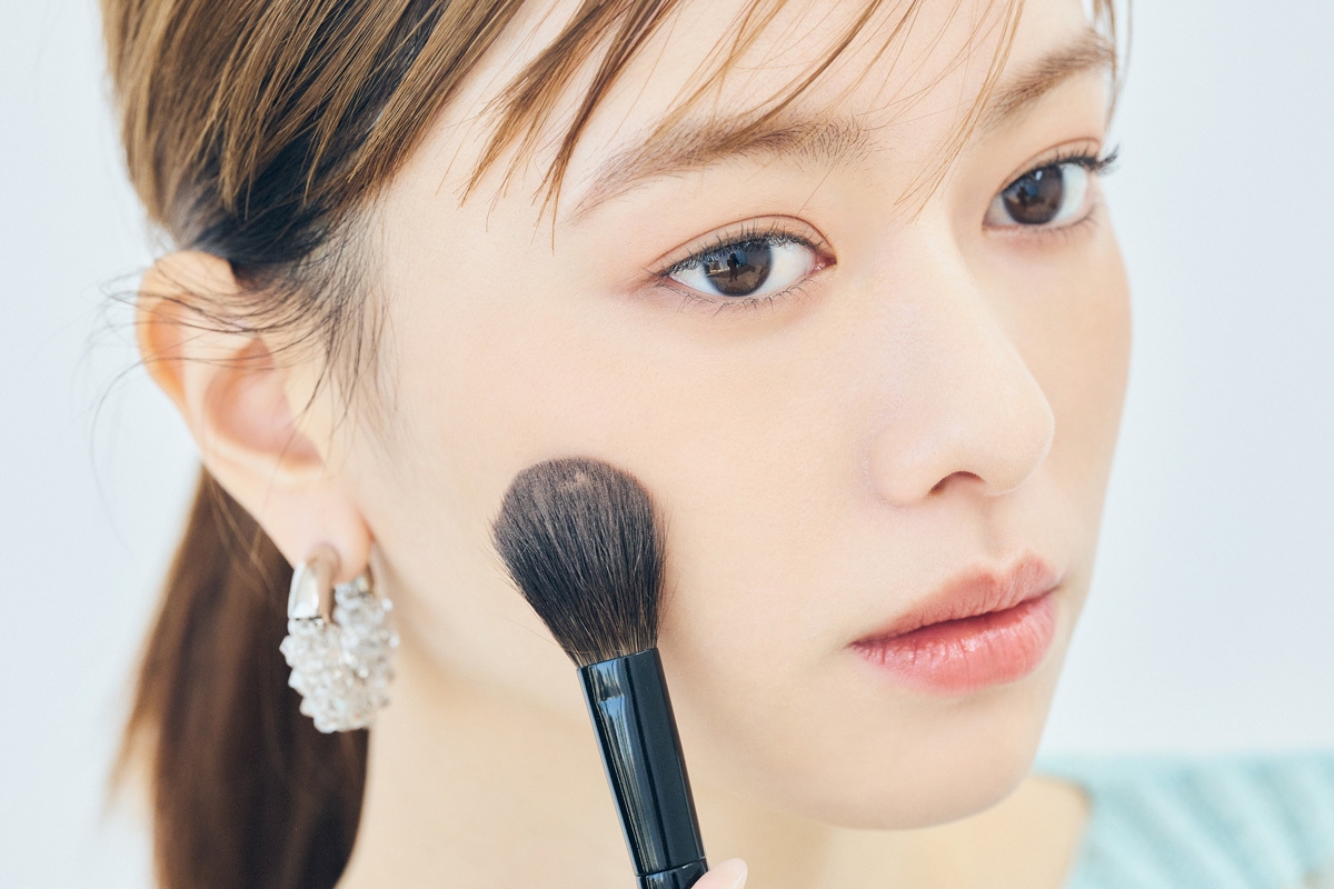 リップが主役の白湯メイクにおすすめチーク HOWTO 山本舞香