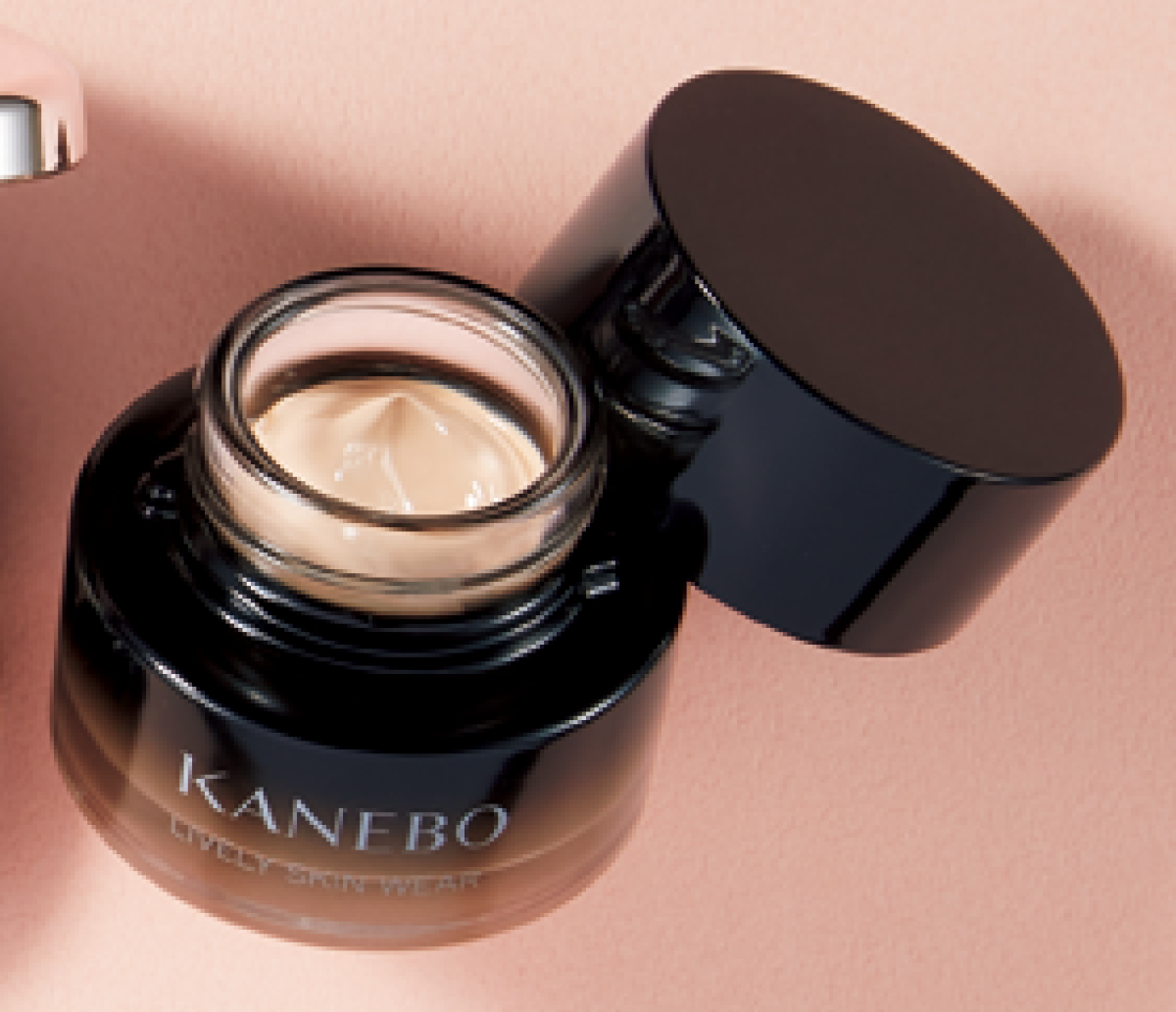 KANEBO　カネボウ ライブリー スキン ウェアⅡ