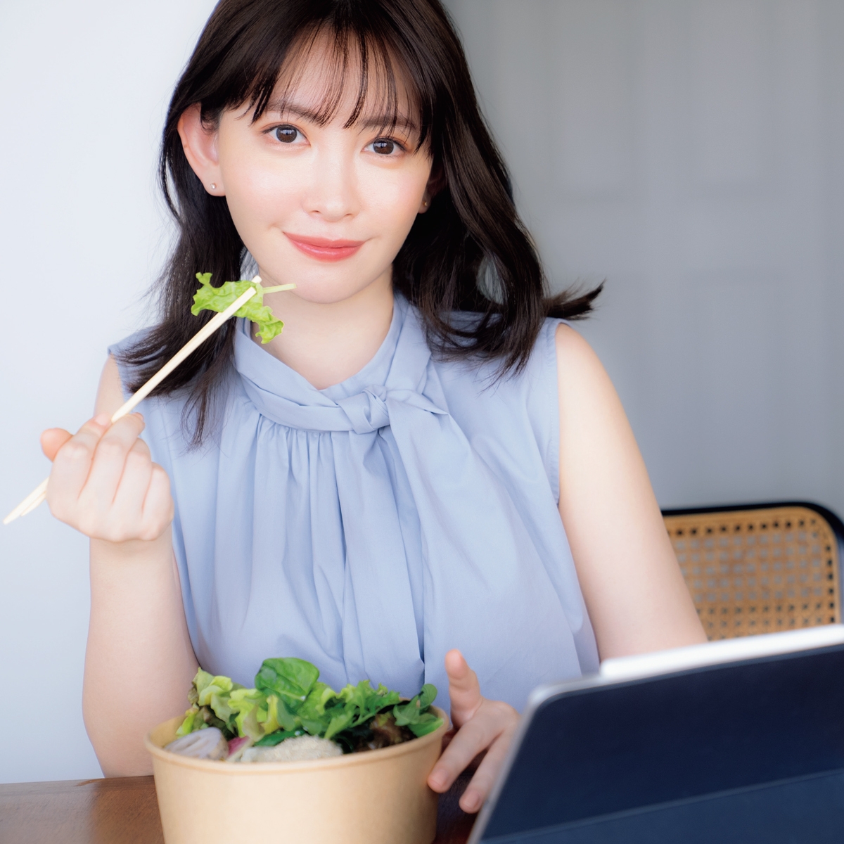 小嶋陽菜「ラクしてキレイになる美容」GALLERY_1_1