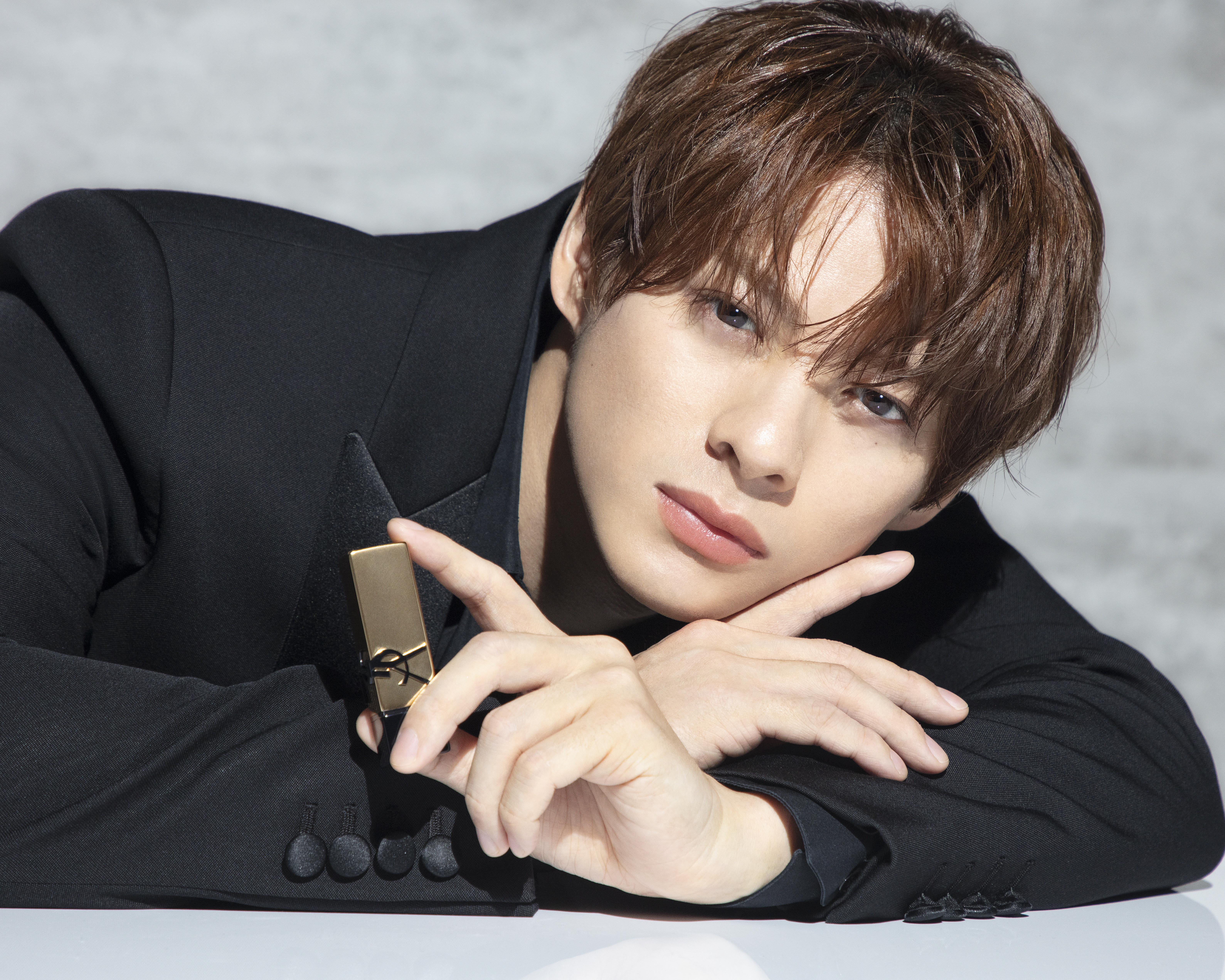 平野紫耀　イヴ・サンローラン