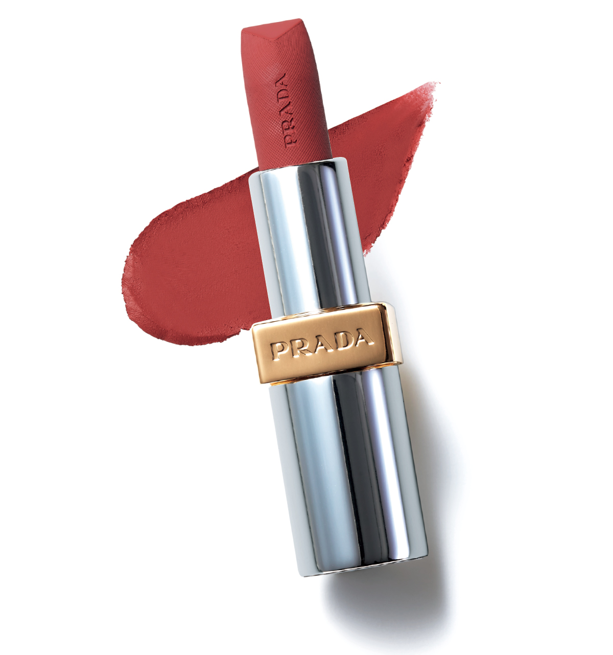 小嶋陽菜が2025年秋新色から選んだ落ちにくいリップ プラダ ビューティ モノクローム ウェイトレス リップカラー （マット レザー）