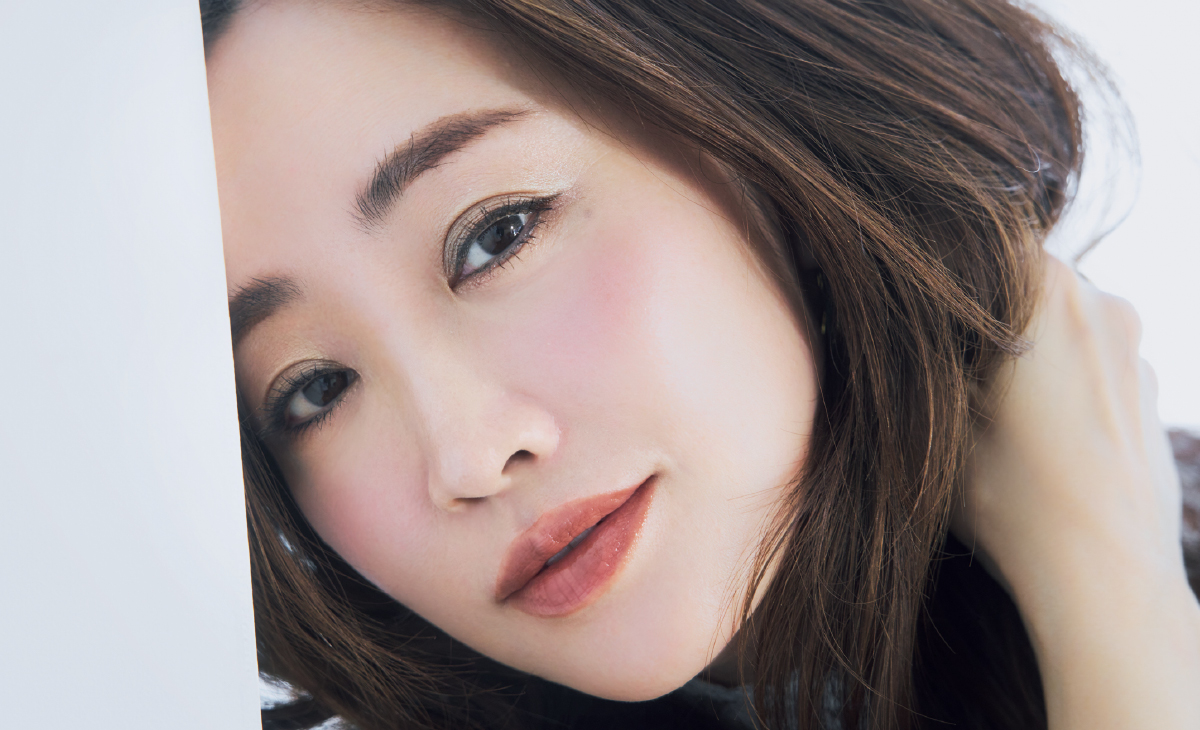 神崎 恵さん流垢抜けブラウンメイク PhotoGallery_1_1